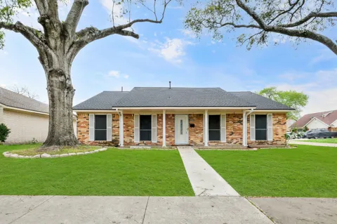 1905 Zapp Lane