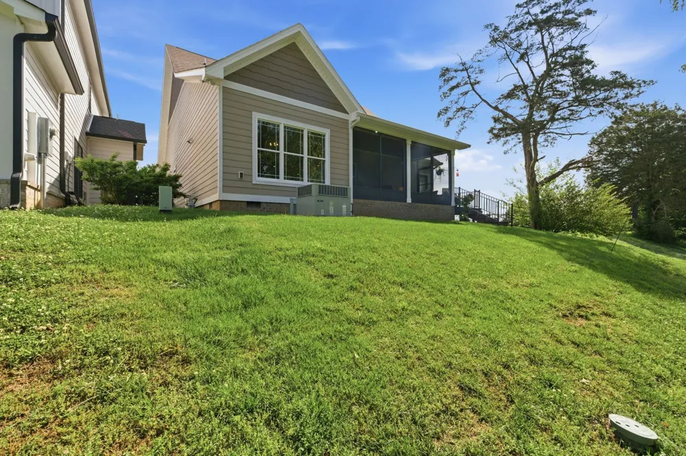 25 Dry Fork Dr Winchester, TN 37398