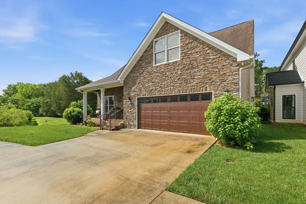 25 Dry Fork Dr Winchester, TN 37398