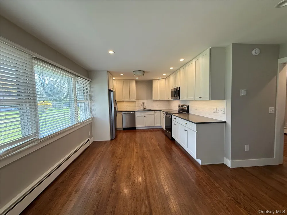 55075 Main Road #Youngs Bldg #3 Southold, NY 11971