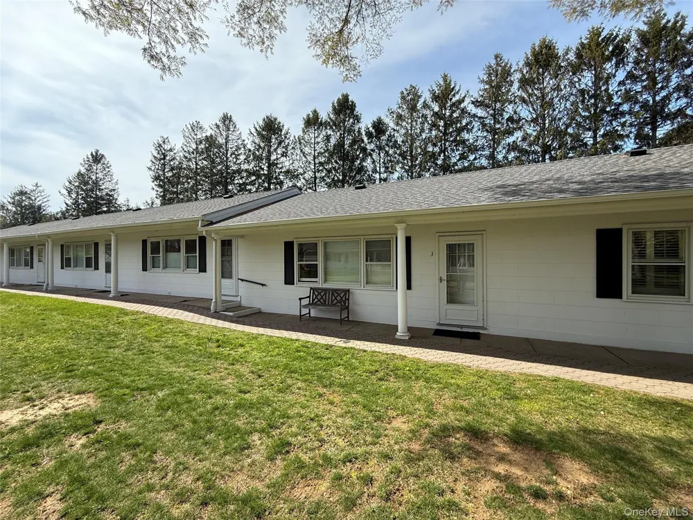 55075 Main Road #Youngs Bldg #3 Southold, NY 11971