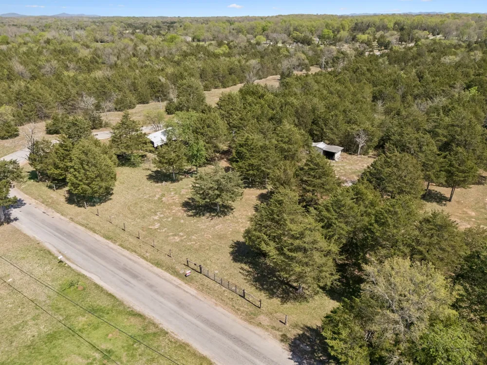 160 Osteen Ln Chapel Hill, TN 37034