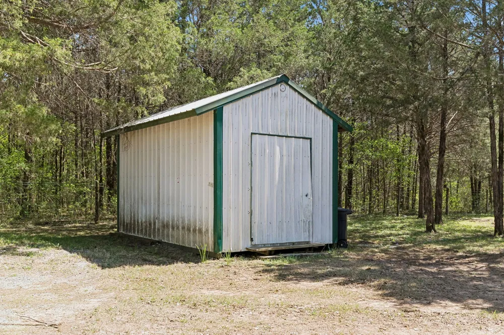 160 Osteen Ln Chapel Hill, TN 37034