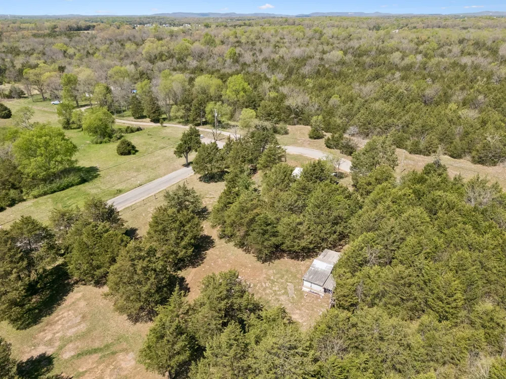 160 Osteen Ln Chapel Hill, TN 37034