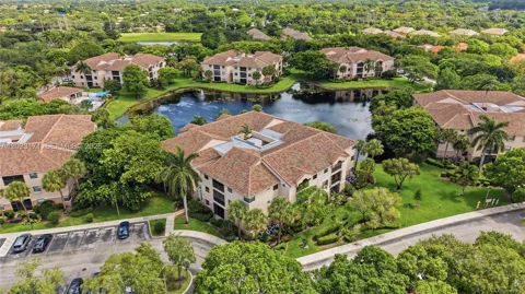 4111 Coral Tree Cir #327