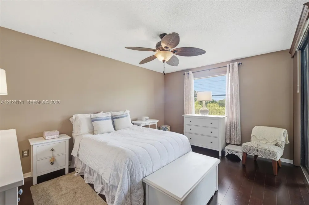 4111 Coral Tree Cir #327 Coconut Creek, FL 33073