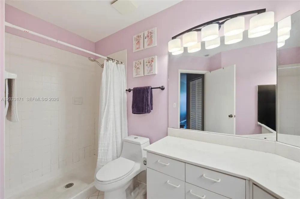 4111 Coral Tree Cir #327 Coconut Creek, FL 33073