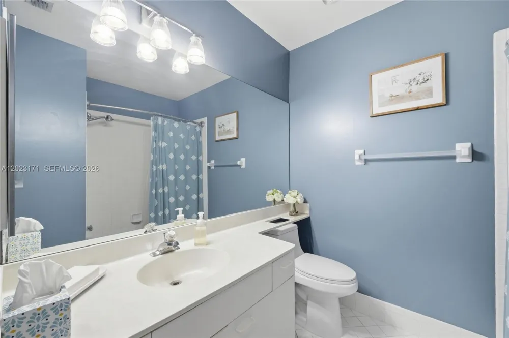 4111 Coral Tree Cir #327 Coconut Creek, FL 33073