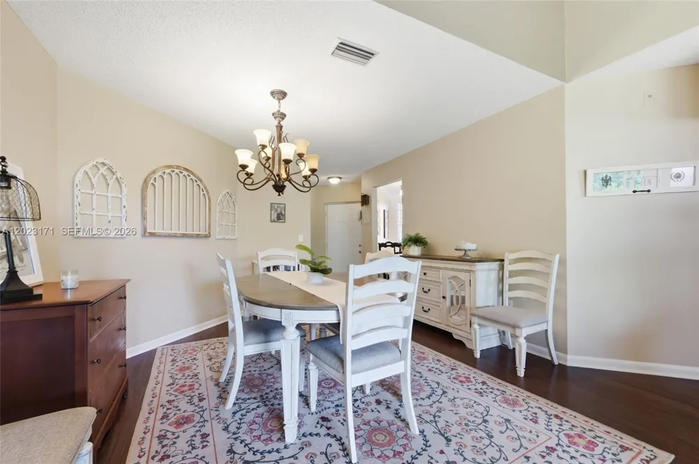 4111 Coral Tree Cir #327 Coconut Creek, FL 33073