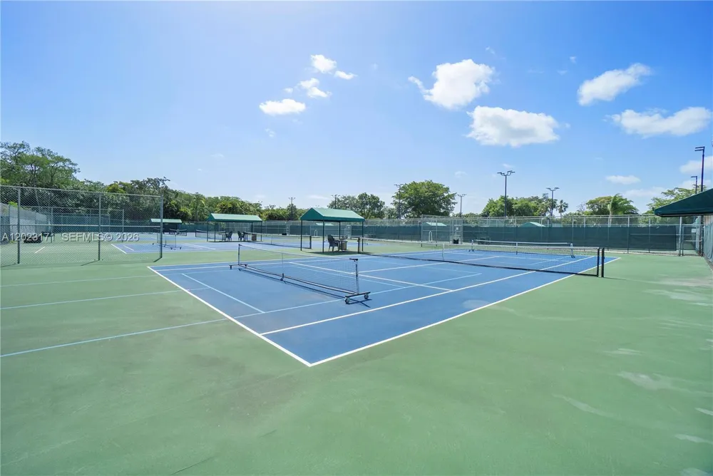 4111 Coral Tree Cir #327 Coconut Creek, FL 33073