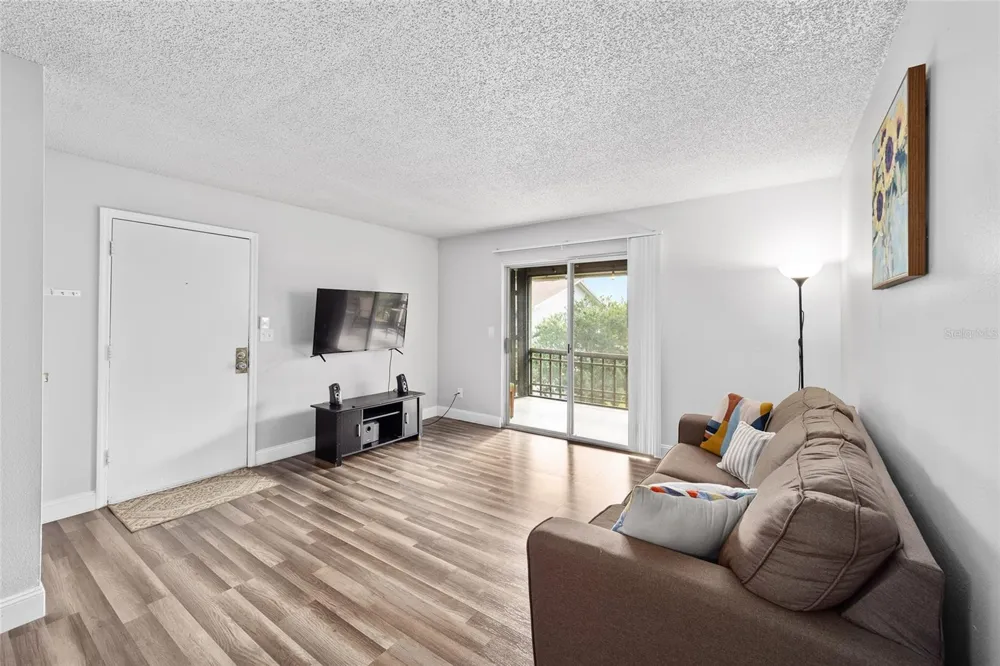 6519 W NEWBERRY ROAD #1210 Gainesville, FL 32605