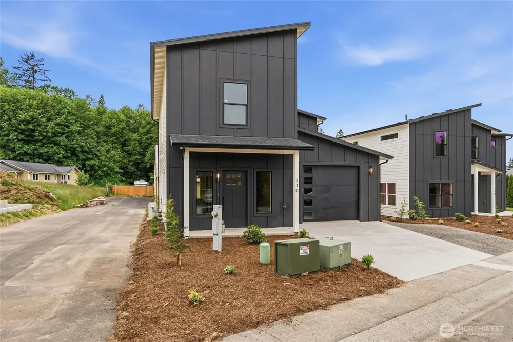 210 Glengate Street Cathlamet, WA 98612