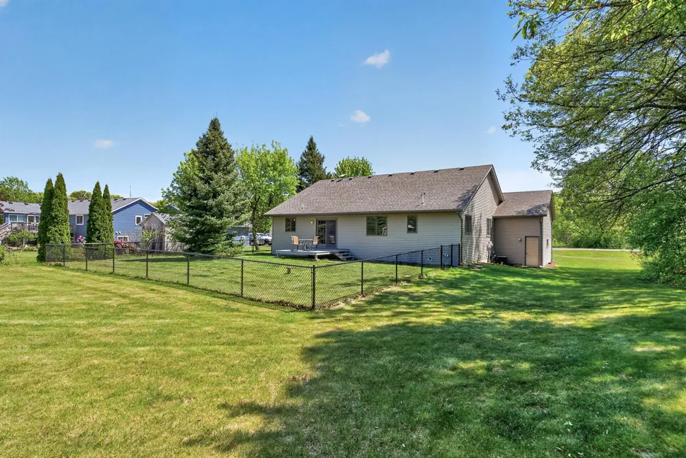 14320 314th Avenue NW Princeton, MN 55371