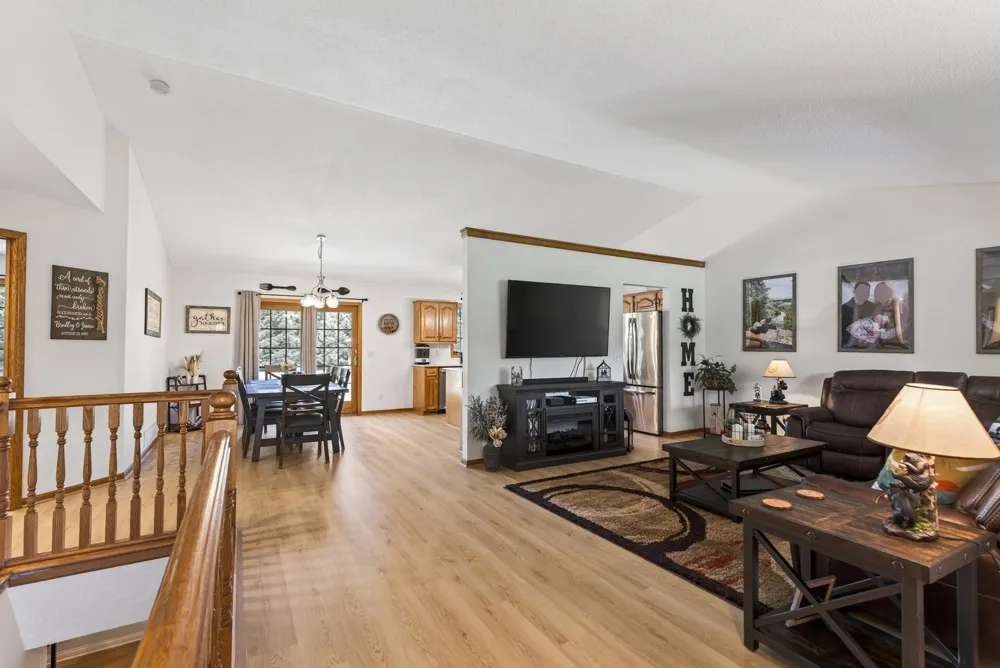 14320 314th Avenue NW Princeton, MN 55371
