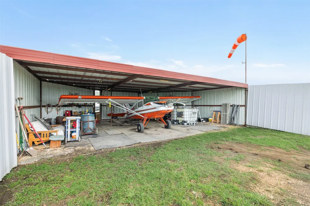 1190 Dickerson Road Lockhart, TX 78644