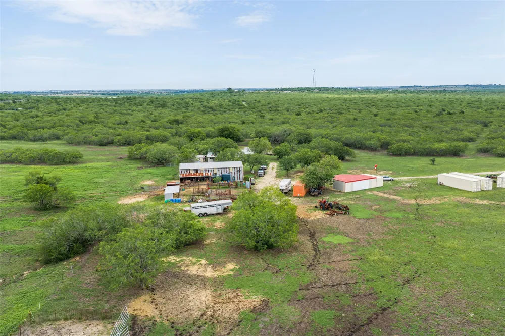 1190 Dickerson Road Lockhart, TX 78644