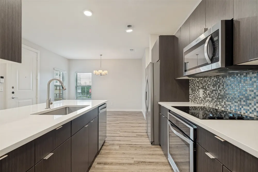 1596 Fiji Street Dallas, TX 75203