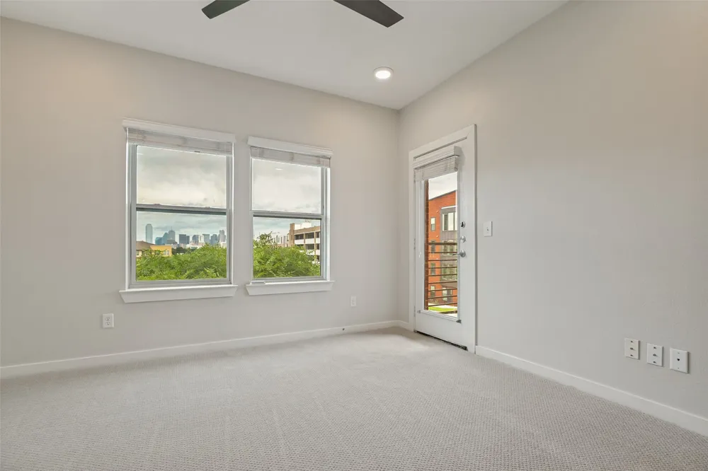 1596 Fiji Street Dallas, TX 75203