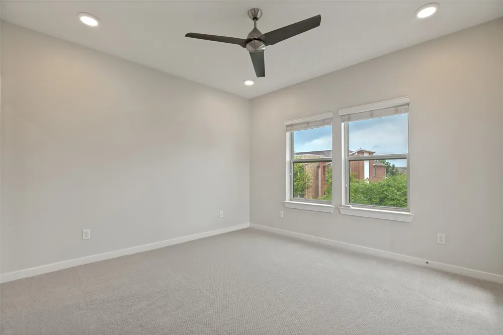 1596 Fiji Street Dallas, TX 75203
