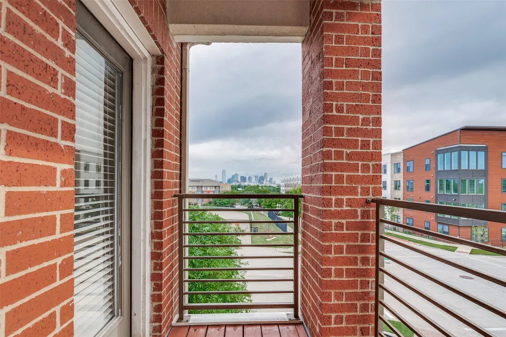 1596 Fiji Street Dallas, TX 75203