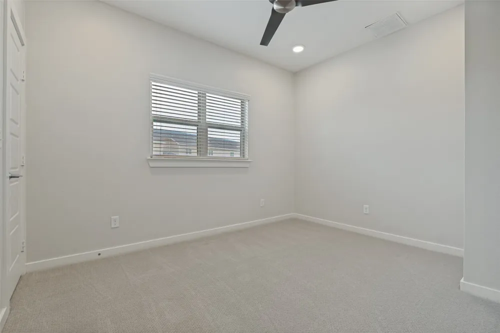 1596 Fiji Street Dallas, TX 75203