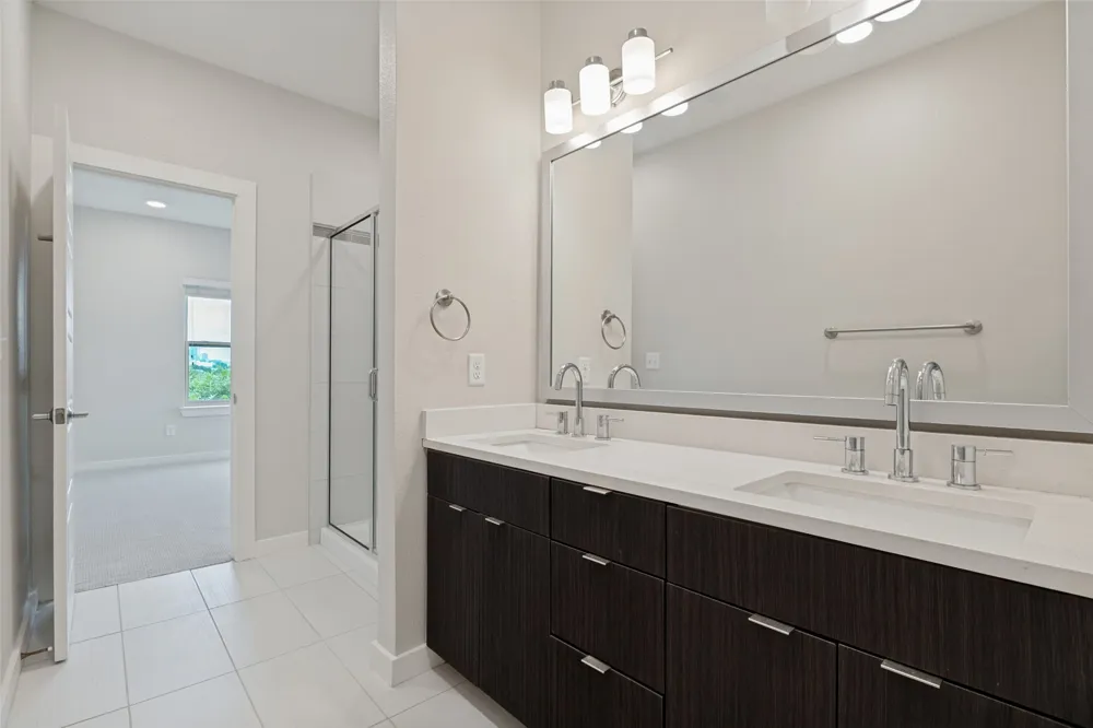 1596 Fiji Street Dallas, TX 75203