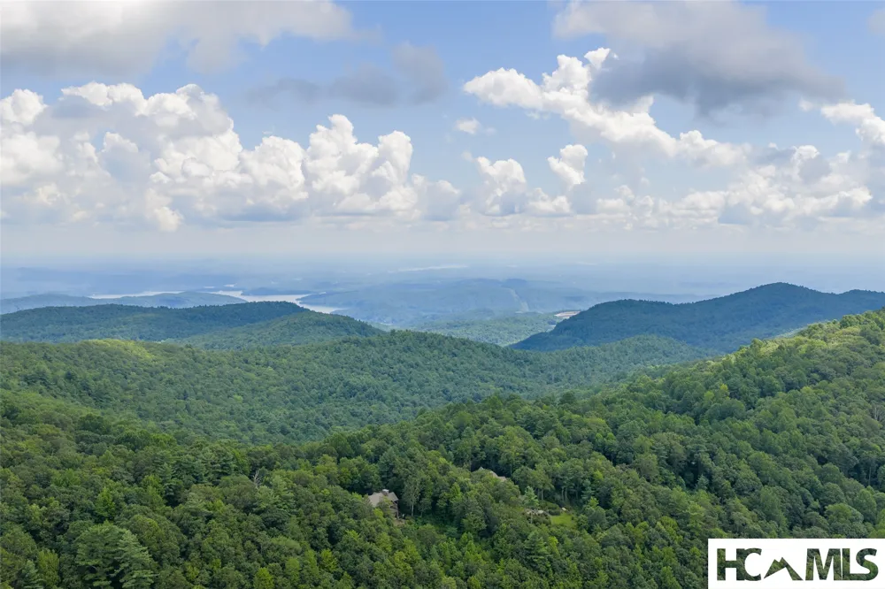 3 whitewater ridge road Sapphire, NC 28774