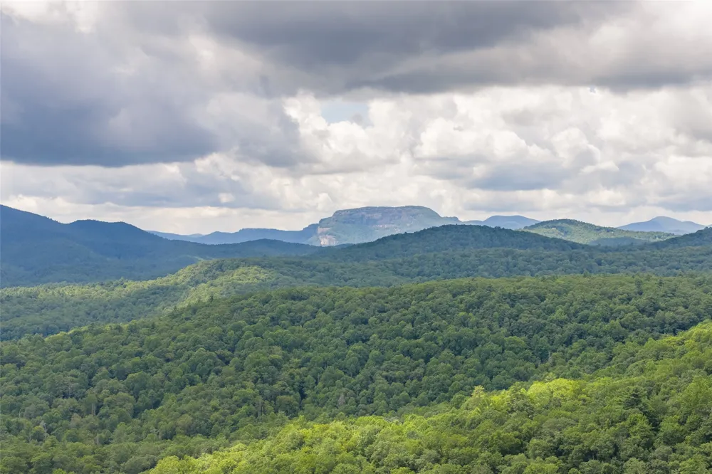 3 whitewater ridge road Sapphire, NC 28774