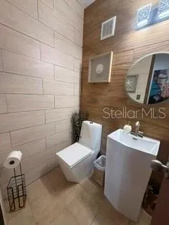 1 HARBOUR LAKES #53 Humacao, PR 00791