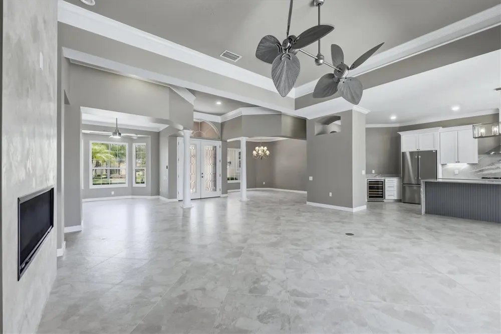 8160 COLLINGWOOD COURT University Park, FL 34201