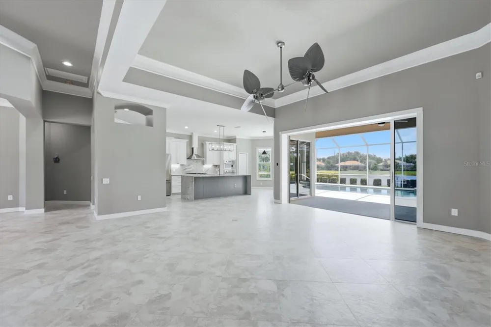 8160 COLLINGWOOD COURT University Park, FL 34201