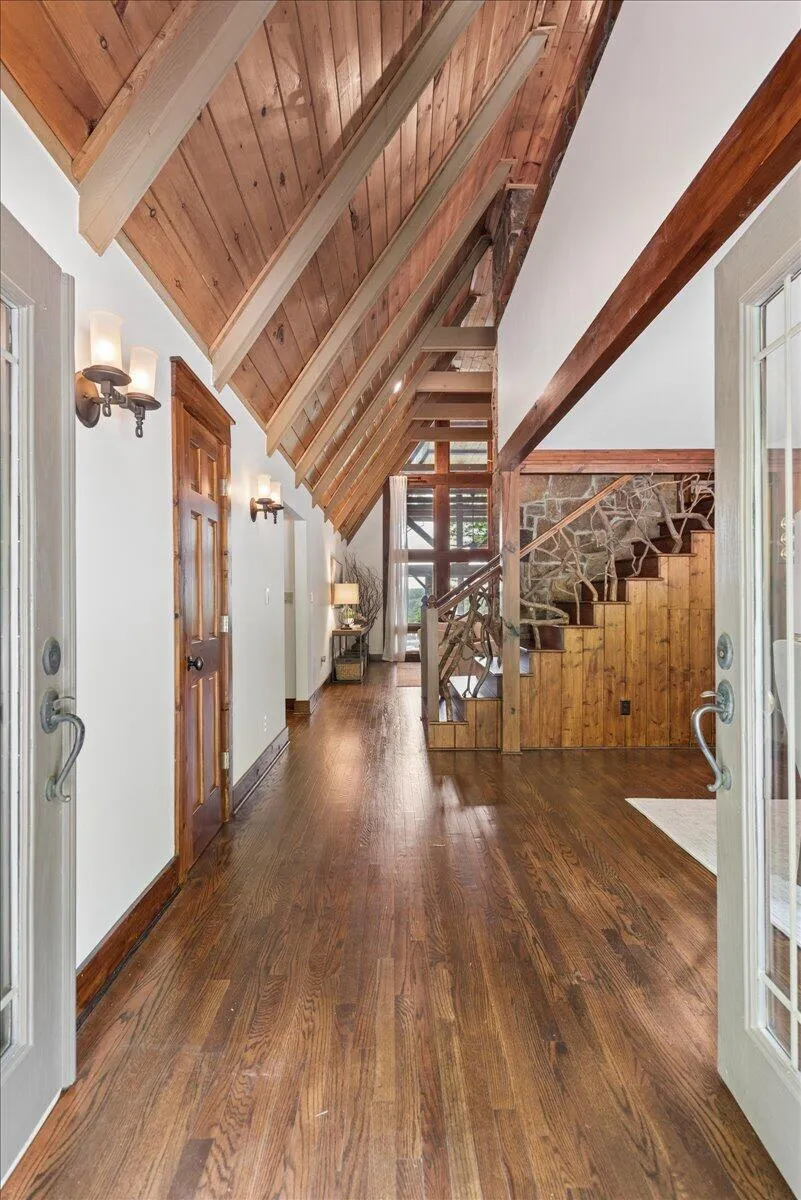 1517 Laurel Lake Dr Drive Monteagle, TN 37356