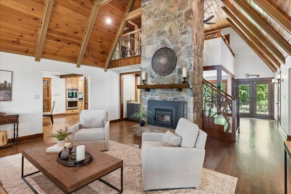 1517 Laurel Lake Dr Drive Monteagle, TN 37356