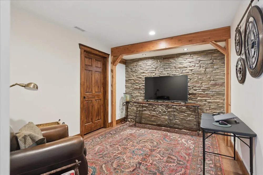 1517 Laurel Lake Dr Drive Monteagle, TN 37356