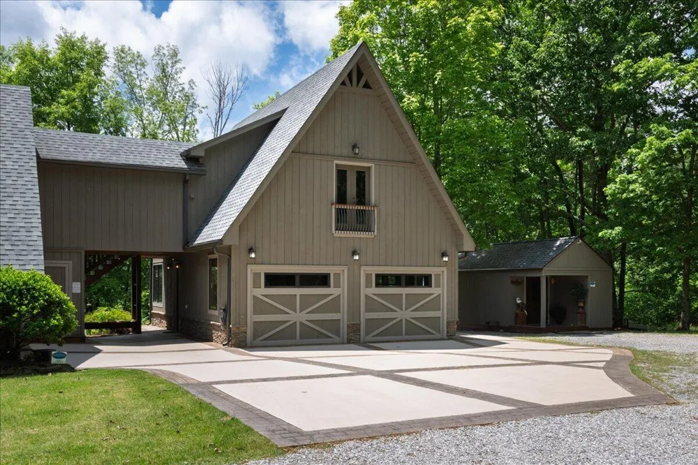 1517 Laurel Lake Dr Drive Monteagle, TN 37356