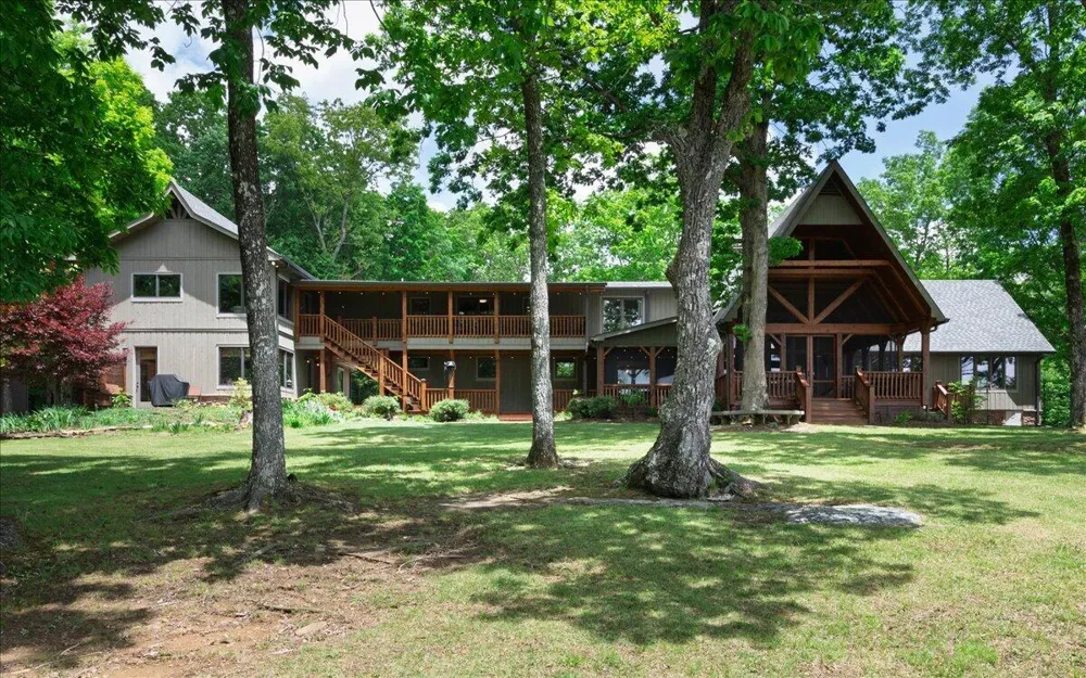 1517 Laurel Lake Dr Drive Monteagle, TN 37356