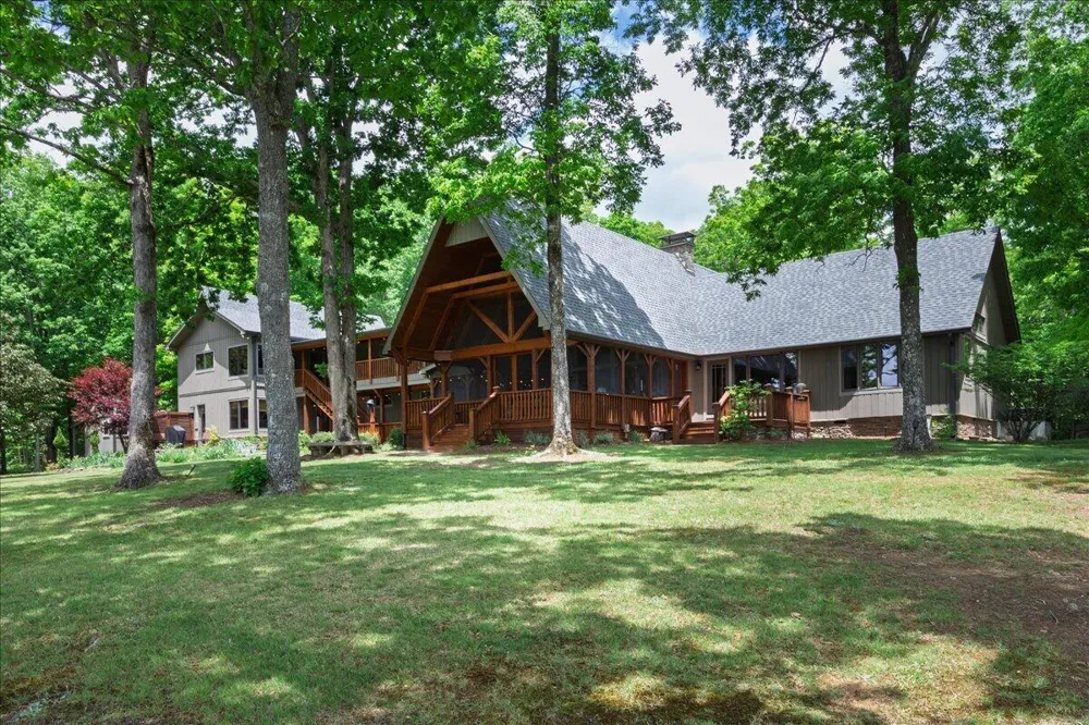 1517 Laurel Lake Dr Drive Monteagle, TN 37356