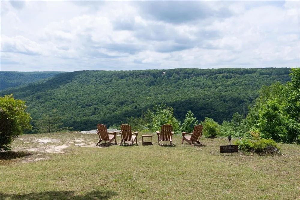 1517 Laurel Lake Dr Drive Monteagle, TN 37356
