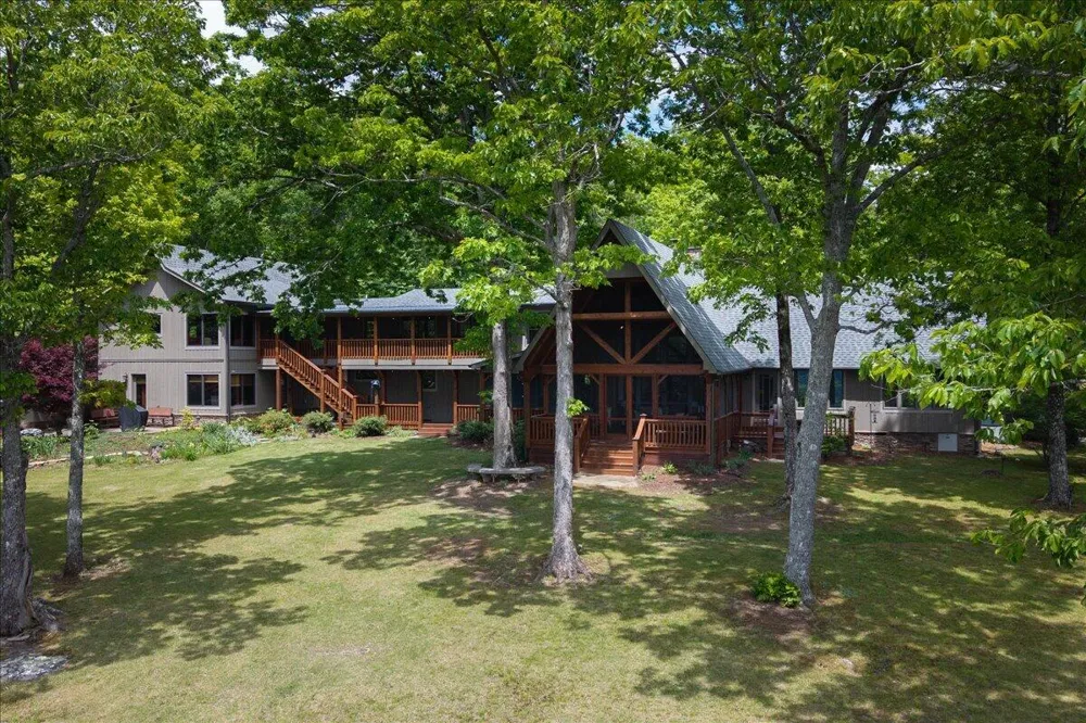 1517 Laurel Lake Dr Drive Monteagle, TN 37356