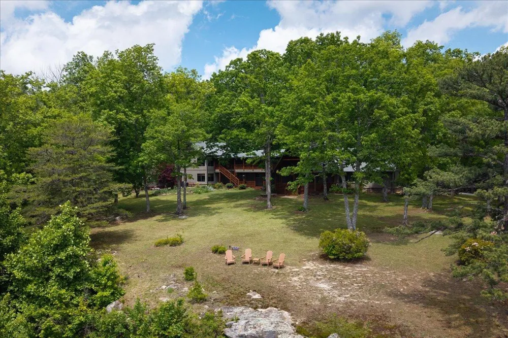 1517 Laurel Lake Dr Drive Monteagle, TN 37356