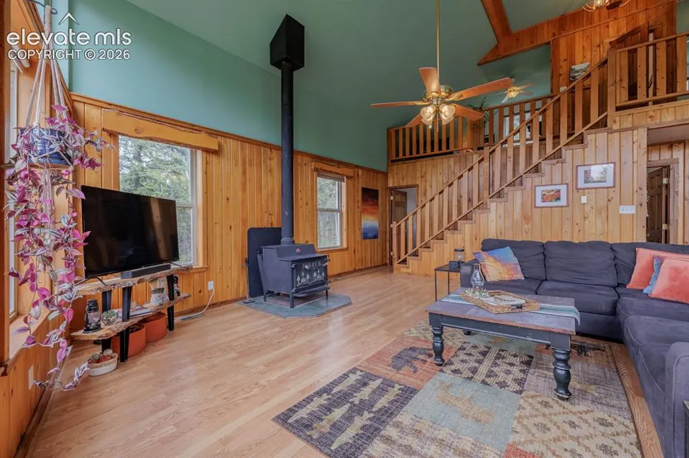 124 Bear Trail Lake George, CO 80827