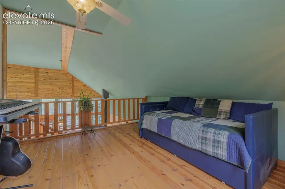 124 Bear Trail Lake George, CO 80827