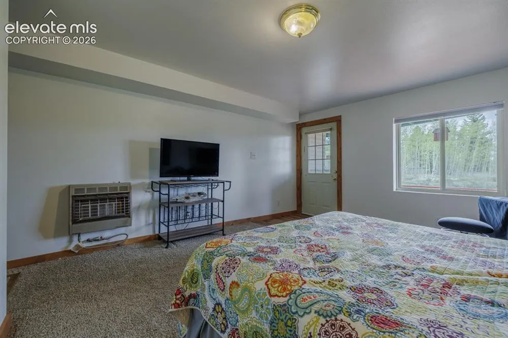 124 Bear Trail Lake George, CO 80827