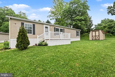 49 MEADOWVIEW DRIVE