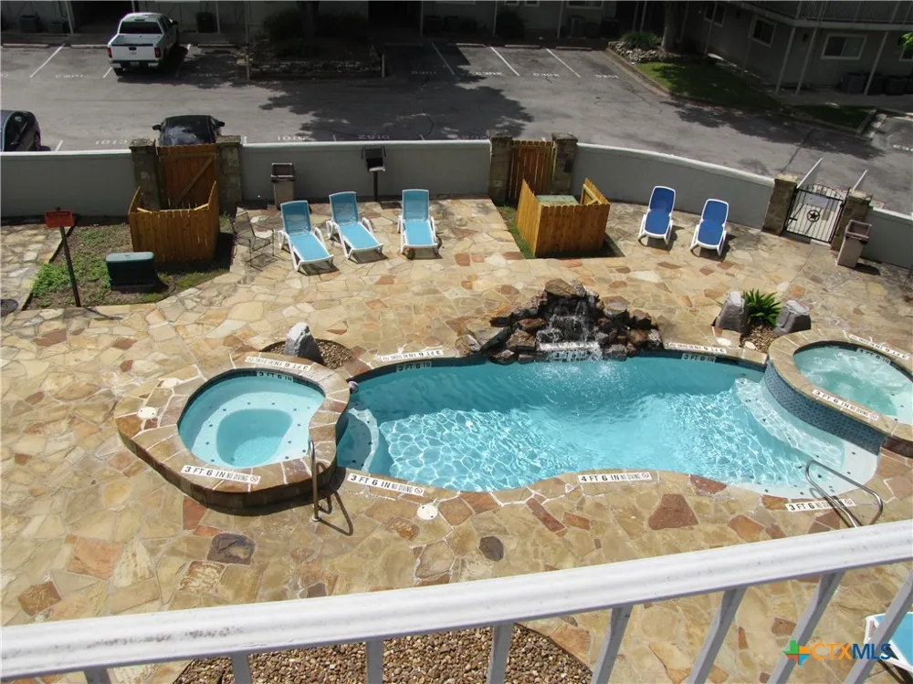 730 E Mather Street New Braunfels, TX 78130