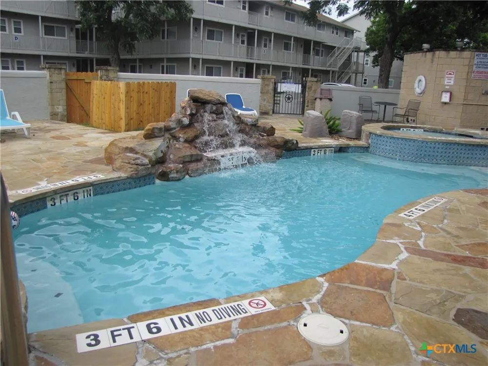 730 E Mather Street New Braunfels, TX 78130