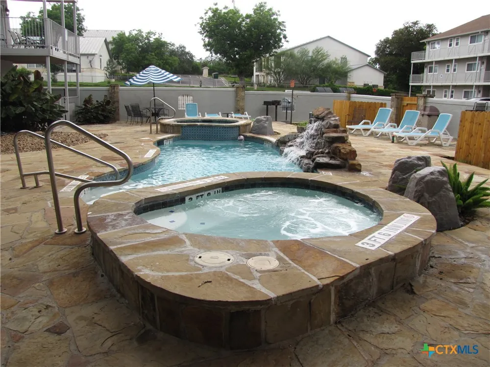 730 E Mather Street New Braunfels, TX 78130