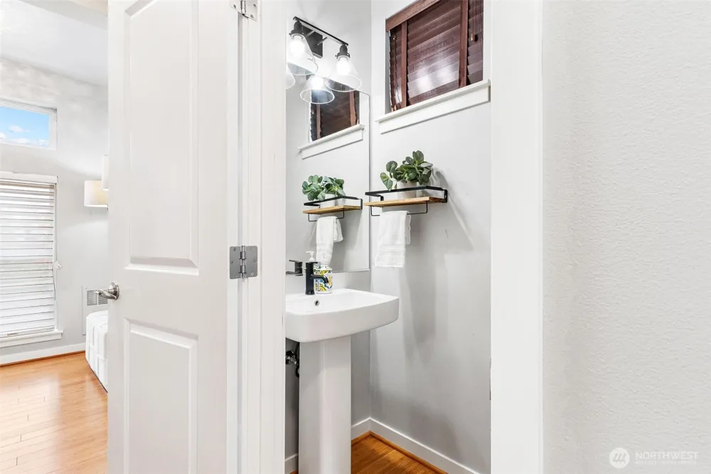 2331 NE Park Drive Issaquah, WA 98029