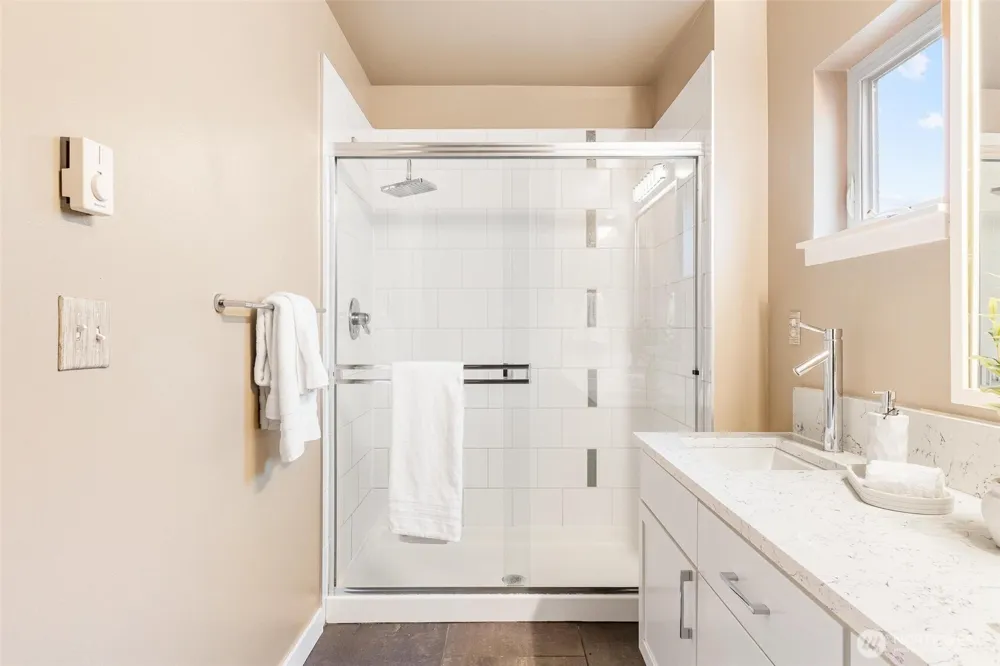 2331 NE Park Drive Issaquah, WA 98029