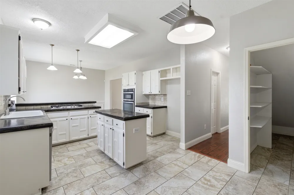 2417 Rebecca Drive Sachse, TX 75048